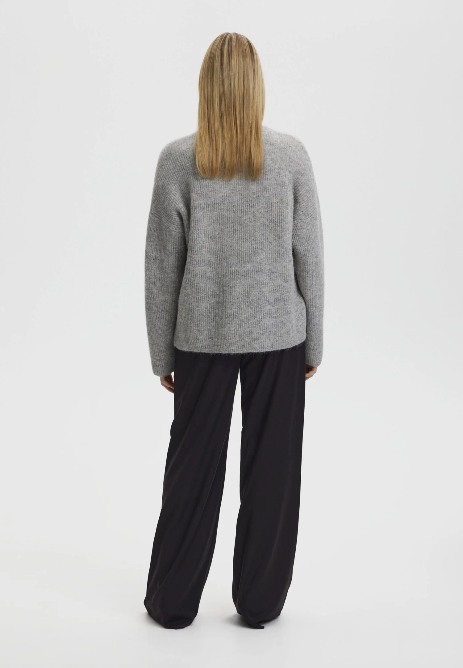 Gestuz Alpha V NoosMaglioneLight Grey Melange Donna Maglieria GE221I09H-C11 3 Gestuz Alpha V NoosMaglioneLight Grey Melange Donna Maglieria GE221I09H-C11 - immagine 3