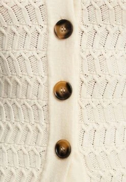 Calli TopWhite Donna T-shirt E Top CFY21D02U-A11 11 Calli TopWhite Donna T-shirt E Top CFY21D02U-A11 -Moda Femminile 01b249575d6c4f858bfa501cba2132fd