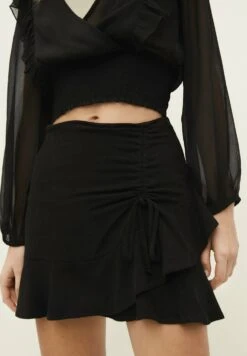 Stradivarius Rustic-Style With Ruffles- Gonna A Campana - Black -Moda Femminile 082b30105fe243608bdc6f66ac8ea39c