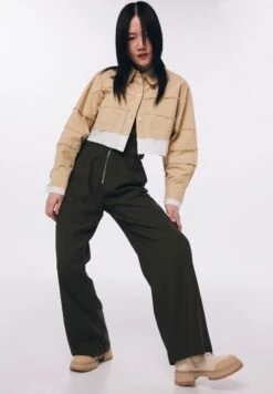 Twist Colorblock CropCamiciaNatural Donna Camicie E Bluse TWG21E0B7-O11 10 Twist Colorblock CropCamiciaNatural Donna Camicie E Bluse TWG21E0B7-O11 -Moda Femminile 09aeebddc02b467382b126bda762047c