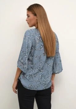 Kaffe Kahildur Amber CamicettaBlue Mirage Lunar Rock Leaves Donna Camicie E Bluse KA321E177-K11 -Moda Femminile 1fd337823d3c43a385bac8c46a085a2a