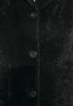 Roxy Reversable Curly CoatCappotto InvernaleBlack Donna Cappotti STX21U02Q-Q11 -Moda Femminile 31a826a590d041039c67c05128ec6a6c