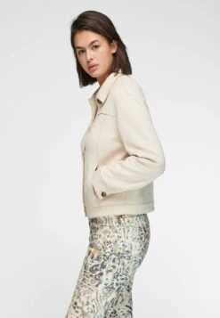 Giacca In SimilpelleSand Donna Giacche E Blazer EY121G003-B11 -Moda Femminile 3be95c073c2b4e6883a1da137a299311