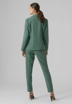 Vero Moda Vmsandy Hr Tapered NoosPantaloniDark Forest Donna Pantaloni VE121A199-C11 6 Vero Moda Vmsandy Hr Tapered NoosPantaloniDark Forest Donna Pantaloni VE121A199-C11 -Moda Femminile 4039e1f5955244c1bcdf12a93f41b296