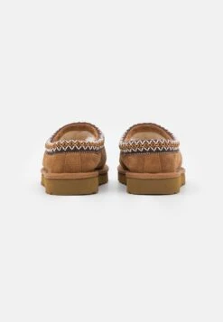 Ugg Tasman - Pantofole - Chestnut -Moda Femminile 4179e933c68b4d51a5b159417623f4d3