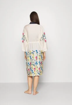 Becksöndergaard Florica Luelle KimonoAccappatoioEggnog Off White Donna Intimo Notte E Loungewear B1281P015-B11 -Moda Femminile 41da5fdc24184f7bb882e5648e925699
