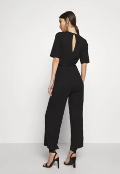 Even&Odd Tuta JumpsuitBlack Donna Tute Jumpsuit EV421T047-Q11 -Moda Femminile 47d3381bba674de09344f47e2a968237