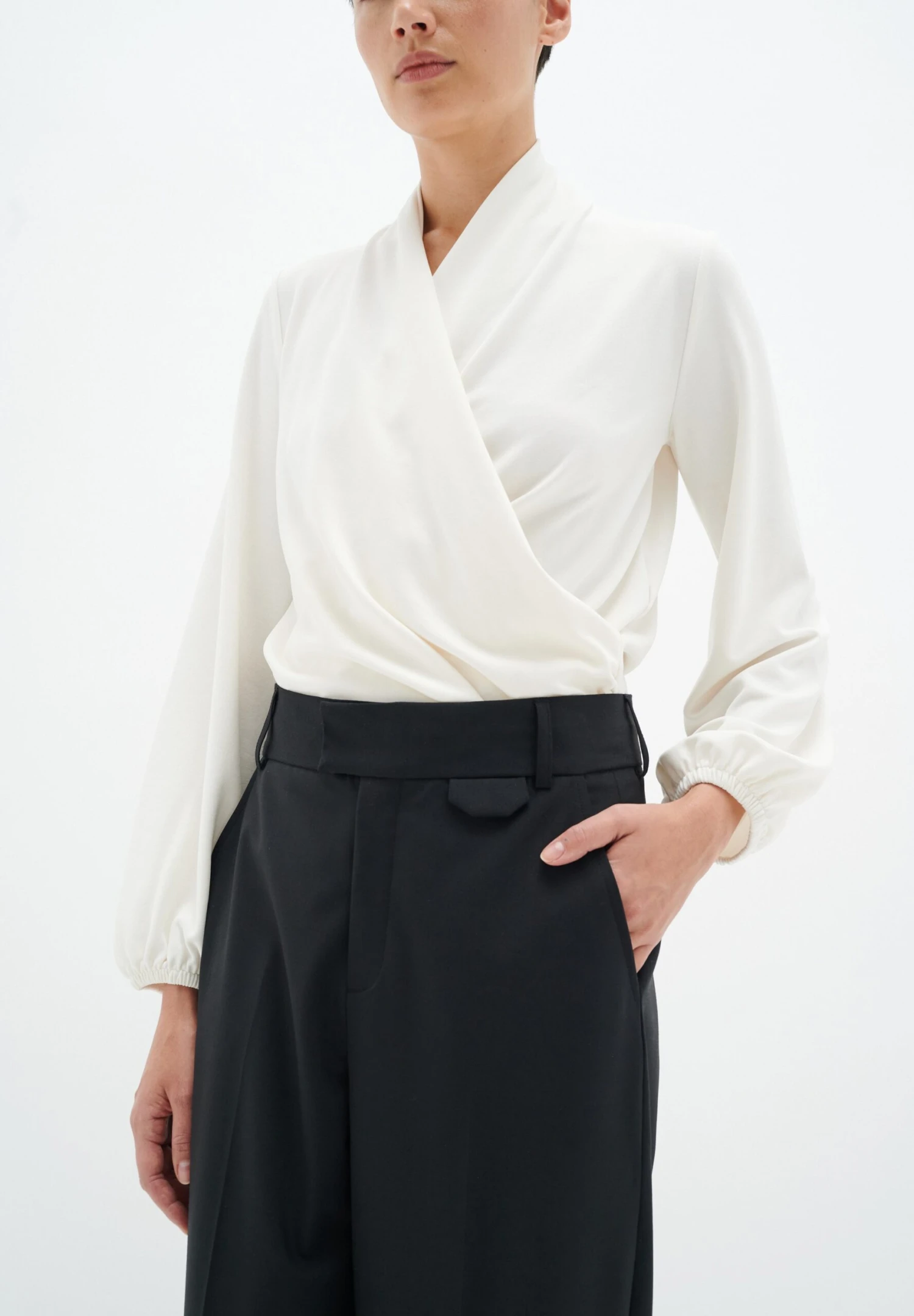 InWear Alanoiw WrapMaglietta A Manica LungaWhisper White Donna T-shirt E Top IN321E06P-A11 1 InWear Alanoiw WrapMaglietta A Manica LungaWhisper White Donna T-shirt E Top IN321E06P-A11