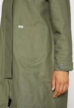 Lee ParkaOlive Grove Donna Cappotti LE421U00Z-N11 -Moda Femminile 639053e0df88427895eebcfc2522fdd9