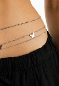 BERSHKA Rhinestone BellyAltri AccessoriSilver Coloured Donna Altro BEJ51L0J9-D11 7 BERSHKA Rhinestone BellyAltri AccessoriSilver Coloured Donna Altro BEJ51L0J9-D11 -Moda Femminile 687b2abba7a14cfc87f63f671e02b8ed