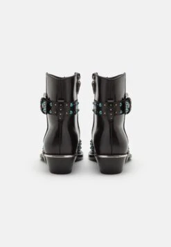 Roberto Cavalli DonnaStivaletti Texani / BikerMurano Nero Donna Stivaletti 1RO11N001-Q11 -Moda Femminile 6c848b27c54a4b2fab42c90c93cc3a48