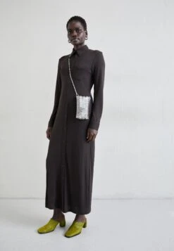 Paco Rabanne 1969 MiniPortacellulareSilver-Coloured Donna Elettronica & Lifestyle 5PA51H004-D11 -Moda Femminile 6cca06d4f42f48d7ba0ab2ce85fd094a