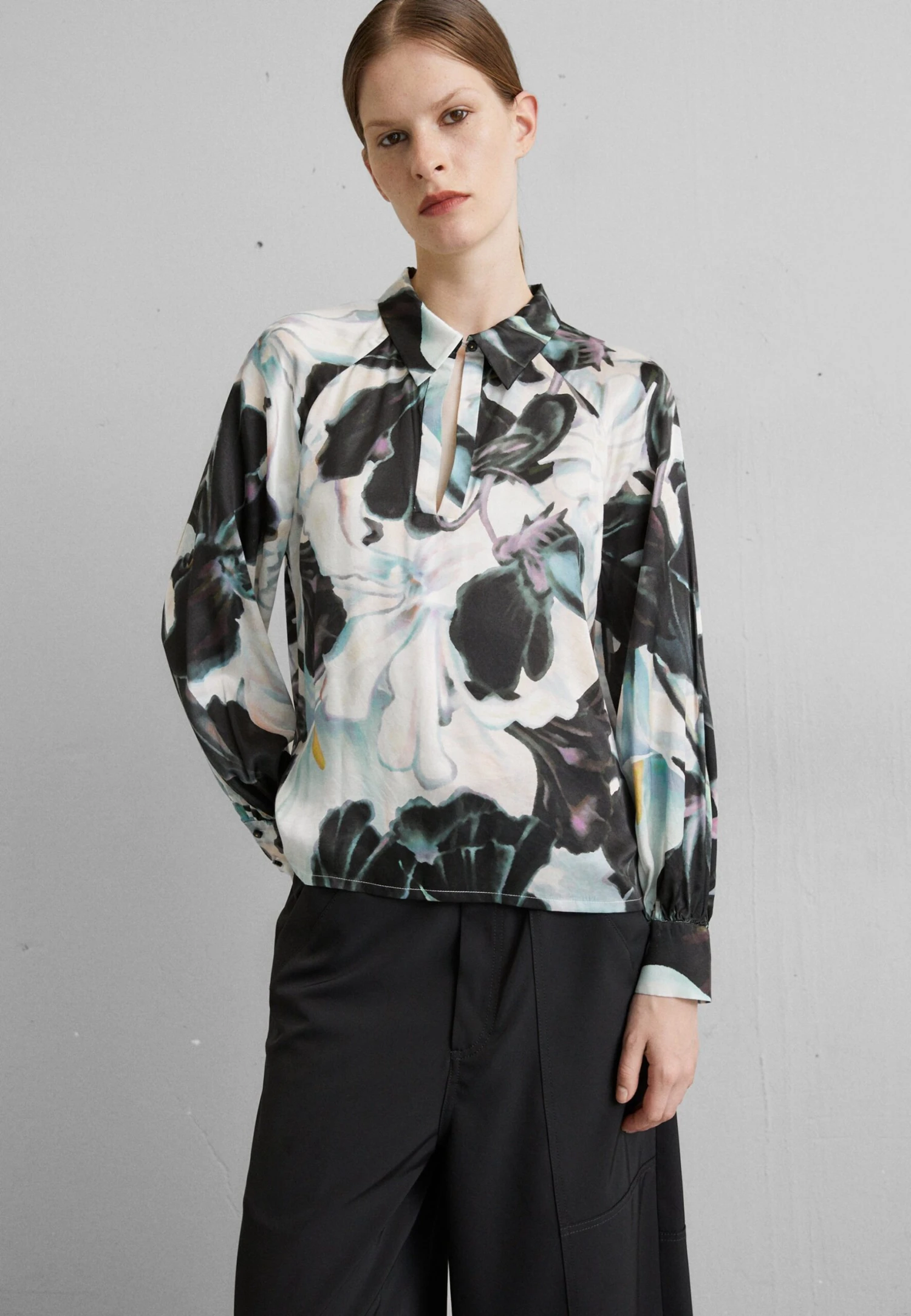 MUNTHE EbonaCamicettaIvory Donna Camicie E Bluse MUO21E02G-B11 1 MUNTHE EbonaCamicettaIvory Donna Camicie E Bluse MUO21E02G-B11