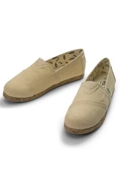 Classic EssentialEspadrillasWhite Donna Scarpe Piatte PZ011E00Q-A11 11 Classic EssentialEspadrillasWhite Donna Scarpe Piatte PZ011E00Q-A11 -Moda Femminile 80c52f0185e54100bb77786c987386de