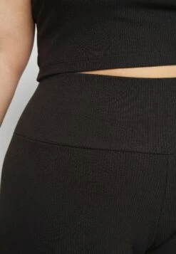 Adidas Originals ShortsBlack Donna Pantaloni AD121S05W-Q11 -Moda Femminile 83ba3836db81447db0fac6642dcfe491