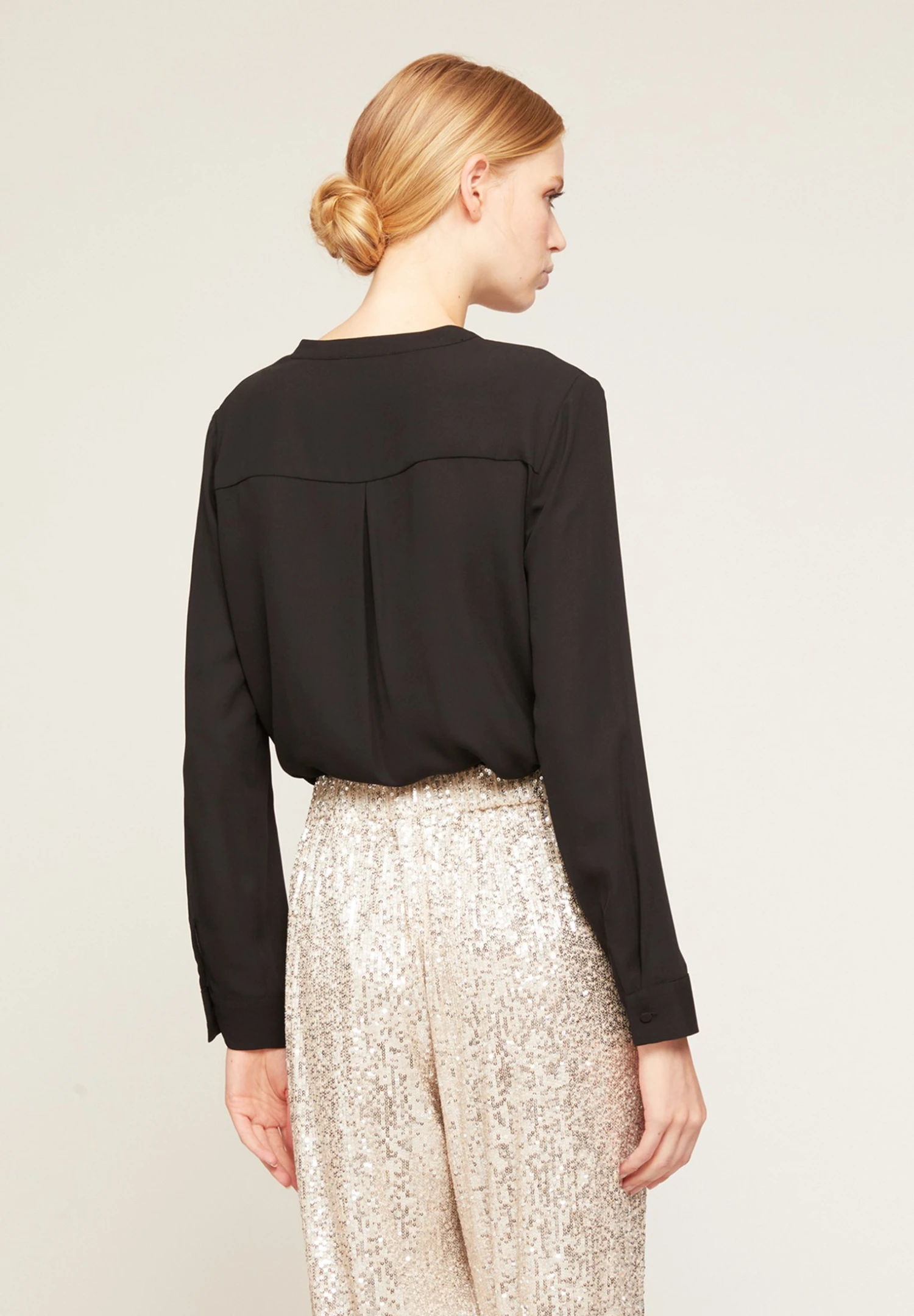 Flowing With Keyhole Neckline - Camicetta - Nero 2 Flowing With Keyhole Neckline - Camicetta - Nero - immagine 2