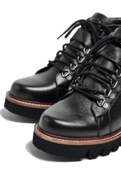 Pod Freja- Stivaletti Stringati - Black -Moda Femminile 8cadbaaf447d4022917b0bda1aaaa3b6