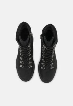 Tamaris Stivaletti StringatiBlack Donna Stivaletti TA111N1F4-Q11 -Moda Femminile 8cfc4972d66b4eed82ee42df4c14db91