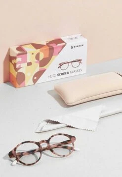 Le MaraisOcchiali Anti Luce BluPink Tortoise Donna Occhiali A Luce Blu BQH54K001-J12 -Moda Femminile 8e3d76b811d2430cbee603cb2ddfeb85