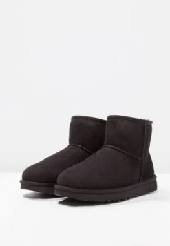 Ugg Classic MiniStivalettiBlack Donna Stivaletti UG111Y00A-Q11 -Moda Femminile 8f5f1153b2b14ed8bbfe614ef767b60c