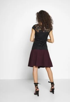 Gonna A CampanaWinetasting Donna Gonne ANI21B00P-G11 -Moda Femminile 8f766584be6a4cec936a188a3c5e2c77