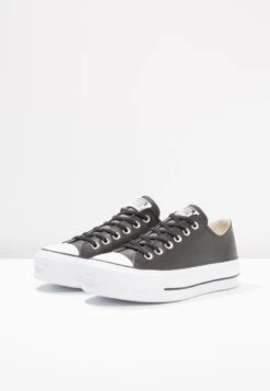 Converse Chuck Taylor All Star Lift CleanSneakers BasseBlack/White Donna Sneakers CO411A0RW-Q11 11 Converse Chuck Taylor All Star Lift CleanSneakers BasseBlack/White Donna Sneakers CO411A0RW-Q11 -Moda Femminile 8fa51fa514da48f5b9baf0f4c80ce1b3