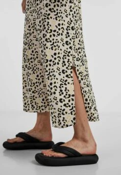 Pieces Mi-Longue - Gonna Lunga - Birch -Moda Femminile 9c28c892bc8a4122bce785ad7b663dd0