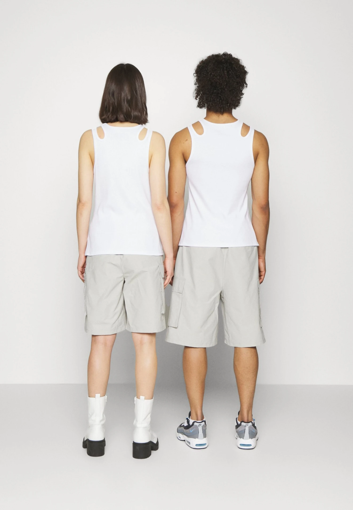 YOURTURN Unisex - Shorts - Light Grey 3 YOURTURN Unisex - Shorts - Light Grey - immagine 3