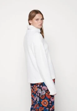 Vilajuli Rollneck NoosMaglioneWhite Alyssum Donna Maglieria V1021I1IA-A11 -Moda Femminile b6f77ef61fe24438b38d2cb3f06be41b