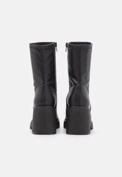 Aldo PersonaStivaletti Con PlateauBlack Donna Stivaletti A0111N0A1-Q12 9 Aldo PersonaStivaletti Con PlateauBlack Donna Stivaletti A0111N0A1-Q12 -Moda Femminile bdbde030921c4ec1ac1ee0ca3e959681