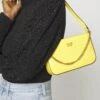 Guess Katey Mini Top ZipBorsa A ManoYellow Donna Borse GU151H3WB-E11