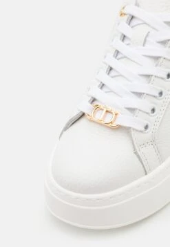 TWINSET Sneakers Basse - Bianco Ottico/Nero -Moda Femminile c9ac43fa5f8d415cad0d180a2f5a4a31