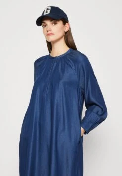 Tom Tailor Feminine DressVestito Di JeansClean Mid Stone Blue Denim Donna Vestiti TO221C0Q0-K11 9 Tom Tailor Feminine DressVestito Di JeansClean Mid Stone Blue Denim Donna Vestiti TO221C0Q0-K11 -Moda Femminile cdad7e3da17a4d079216bf7fbc376e43