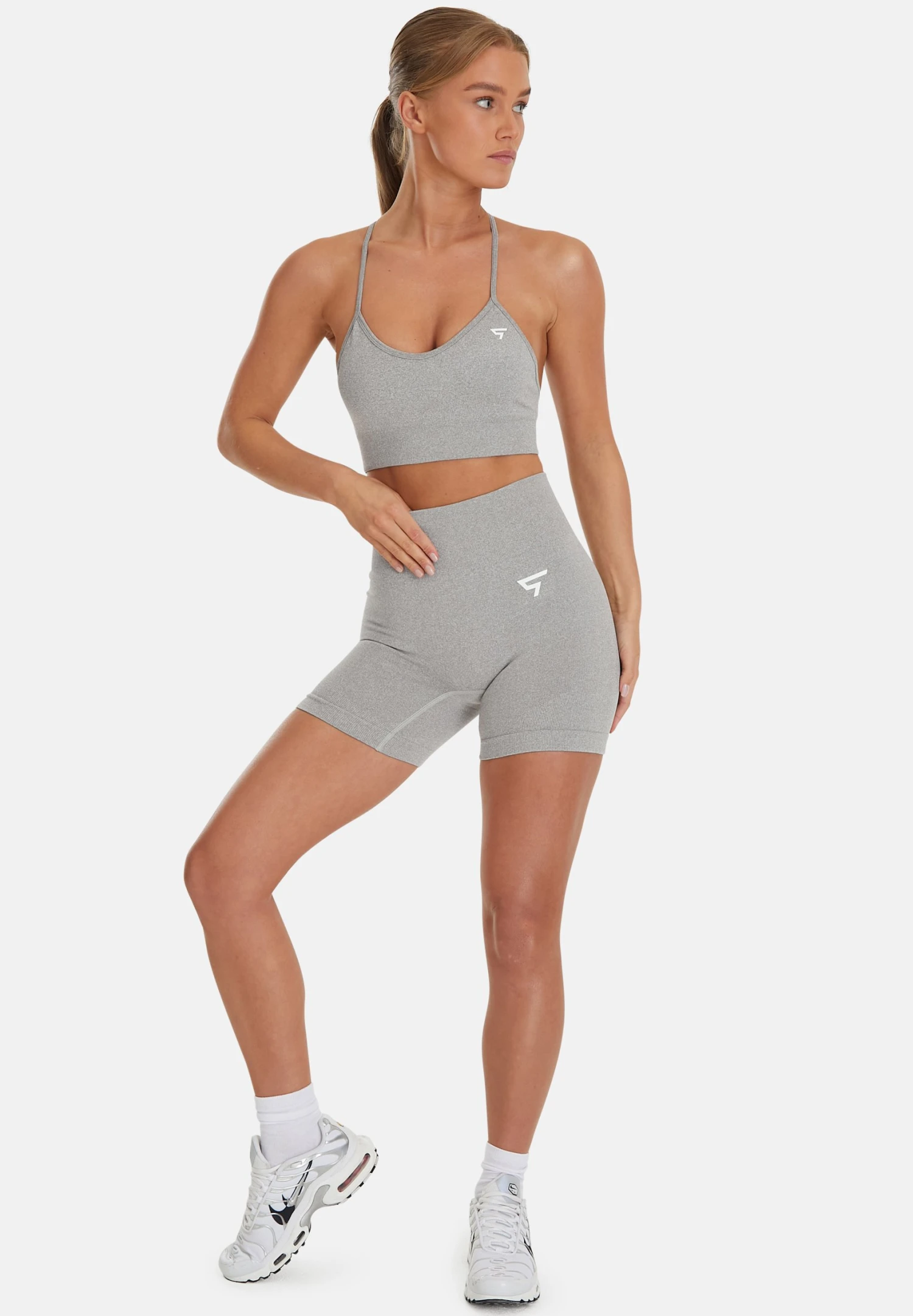 Energy SeamlessShortsLight Grey Donna Pantaloni SQD21S00A-C11 2 Energy SeamlessShortsLight Grey Donna Pantaloni SQD21S00A-C11 - immagine 2