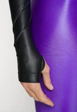 ShinyMaglietta A Manica LungaBlack Donna T-shirt E Top VEI21D0CE-Q11 13 ShinyMaglietta A Manica LungaBlack Donna T-shirt E Top VEI21D0CE-Q11 -Moda Femminile d03a19f5af794202bd9481e7c79e91eb