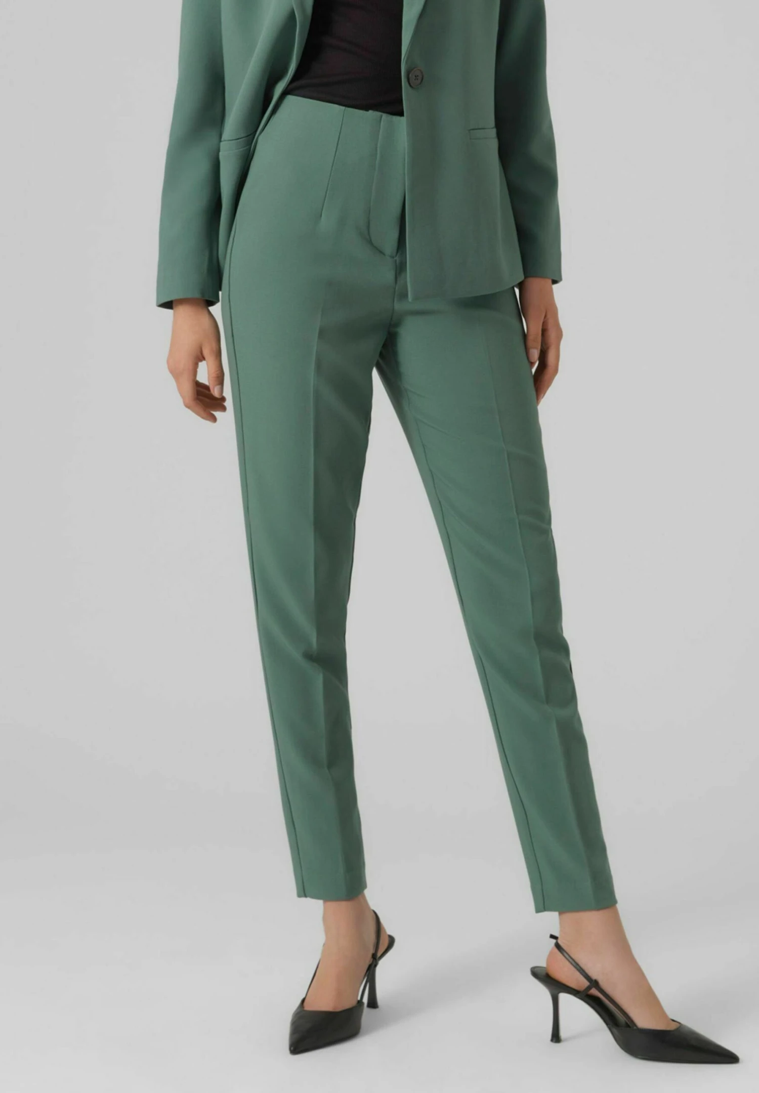 Vero Moda Vmsandy Hr Tapered NoosPantaloniDark Forest Donna Pantaloni VE121A199-C11 1 Vero Moda Vmsandy Hr Tapered NoosPantaloniDark Forest Donna Pantaloni VE121A199-C11