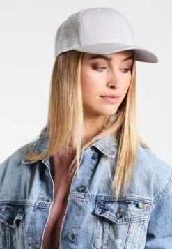 Flexfit Classic - Cappellino - Silver -Moda Femminile d5d6142d43114450b9a72b61f9e5249b