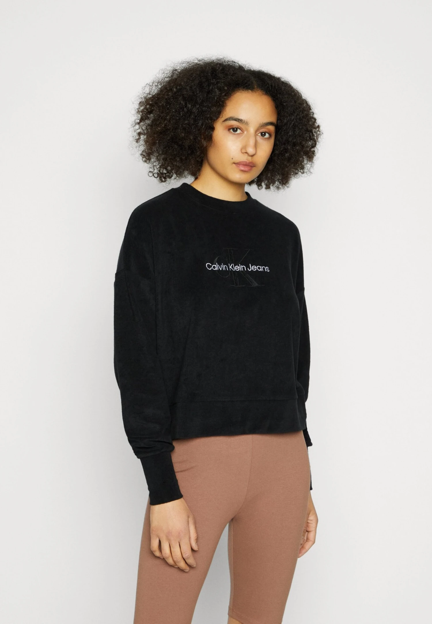 Calvin Klein Jeans Monogram Towelling FelpaBlack Donna Felpe C1821J0A7-Q11 1 Calvin Klein Jeans Monogram Towelling FelpaBlack Donna Felpe C1821J0A7-Q11