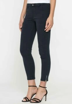 Donna - Jeans Skinny Fit - Blu -Moda Femminile e05bd53b047046429ef12c6737f4ceea