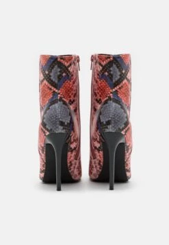 Even&Odd Stivaletti Con TaccoMulti-Coloured Donna Stivaletti EV411N0BD-T12 -Moda Femminile e6e5ee9bff2b4c1e91a2cc404b586d47