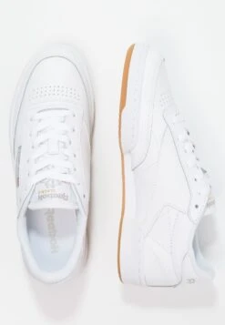 Reebok Classic Club C 85Sneakers BasseWhite/Light Grey Donna Sneakers RE011S06G-A11 -Moda Femminile e8f05b031bf64e22b8afff9e7e8d30c5